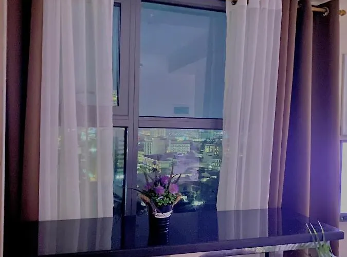 Stunning Sea View Unit@ Horizons 101 Cebu